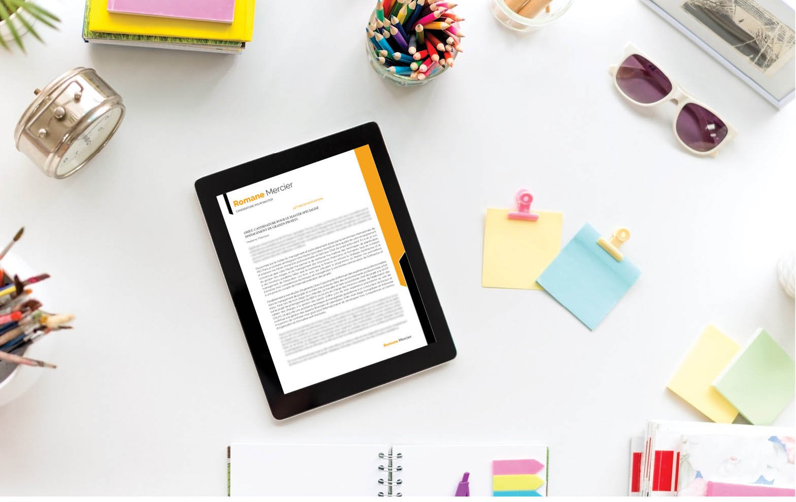mycvfactory-lettre-motivation-LM-25 Un modèle de lettre de motivation ornementé par du jaune et du noir sur le côté et au niveau du nom du candidat, entre autres.